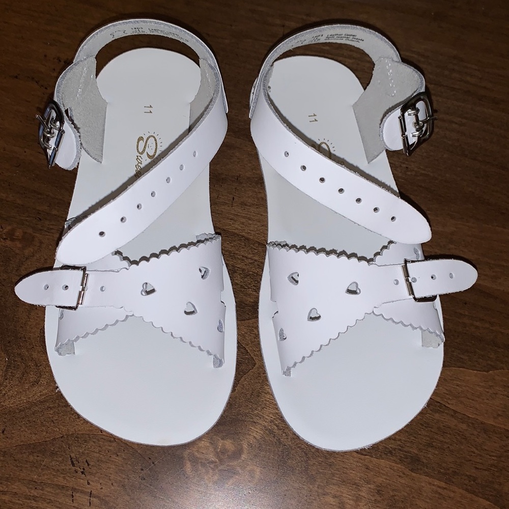 Salt Water Sweetheart Sandals Size 11 in white
